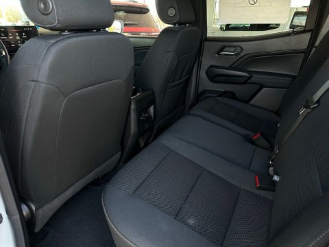 New Summit White 2026 GMC Canyon Elevation RWD - photo 14 - Stock #260674