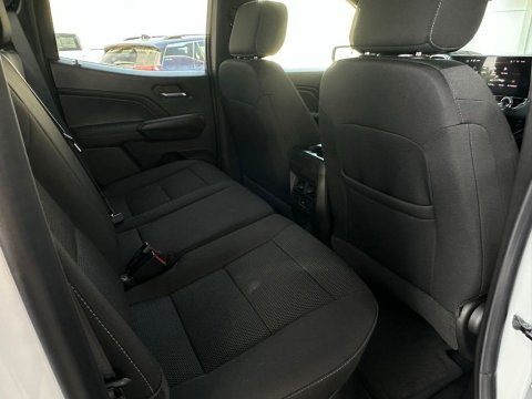 New Summit White 2026 GMC Canyon Elevation RWD - photo 17 - Stock #260674