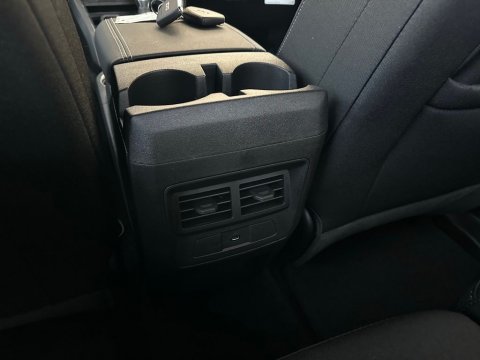 New Summit White 2026 GMC Canyon Elevation RWD - photo 21 - Stock #260674