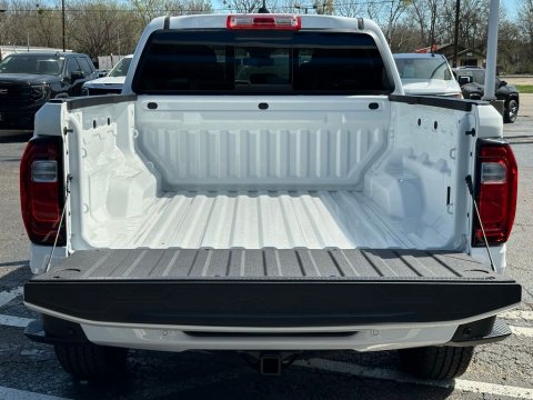 New Summit White 2026 GMC Canyon Elevation RWD - photo 6 - Stock #260674