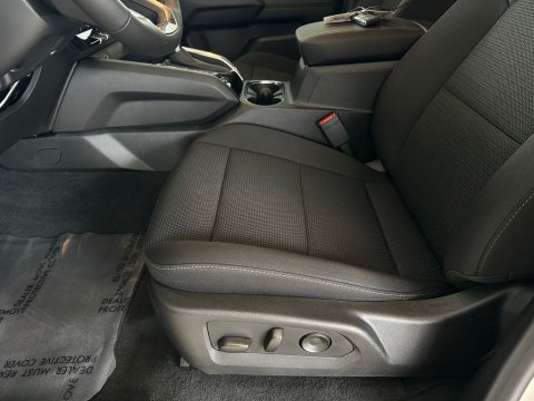 New Coastal Dune 2026 GMC Canyon Elevation RWD - photo 11 - Stock #260983