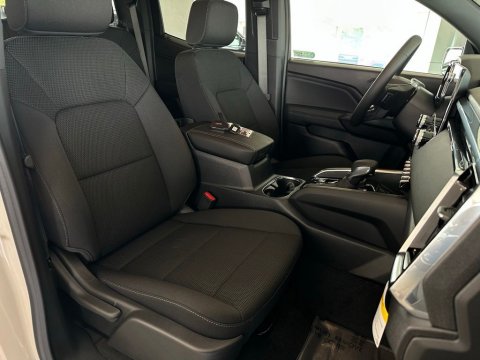 New Coastal Dune 2026 GMC Canyon Elevation RWD - photo 16 - Stock #260983