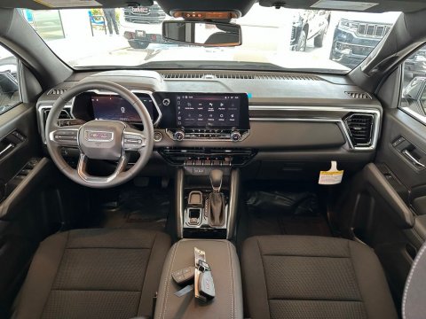 New Coastal Dune 2026 GMC Canyon Elevation RWD - photo 19 - Stock #260983