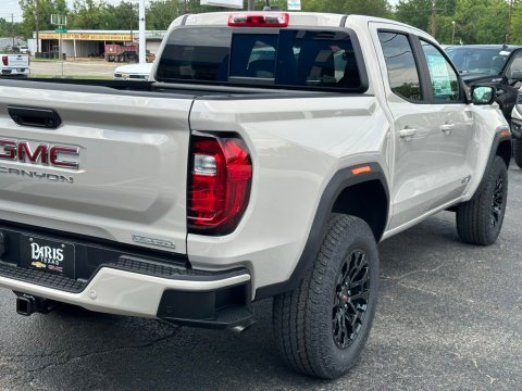 New Coastal Dune 2026 GMC Canyon Elevation RWD - photo 6 - Stock #260983