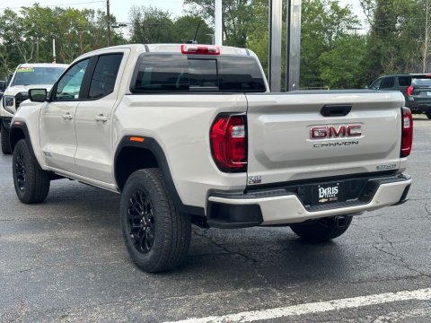 New Coastal Dune 2026 GMC Canyon Elevation RWD - photo 7 - Stock #260983