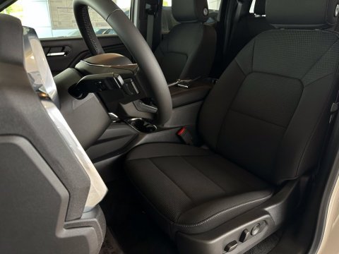 New Coastal Dune 2026 GMC Canyon Elevation RWD - photo 13 - Stock #260983