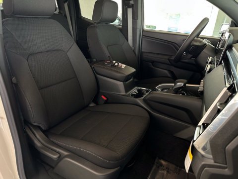 New Coastal Dune 2026 GMC Canyon Elevation RWD - photo 17 - Stock #260983