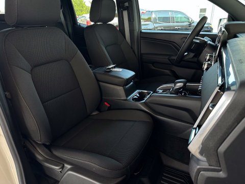 New Coastal Dune 2026 GMC Canyon Elevation RWD - photo 17 - Stock #261158