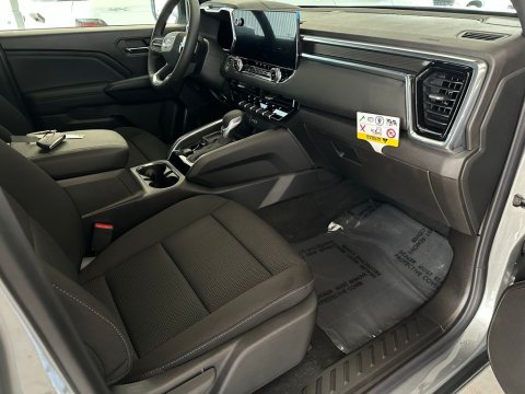 New Sterling Metallic 2026 GMC Canyon Elevation RWD - photo 15 - Stock #260848