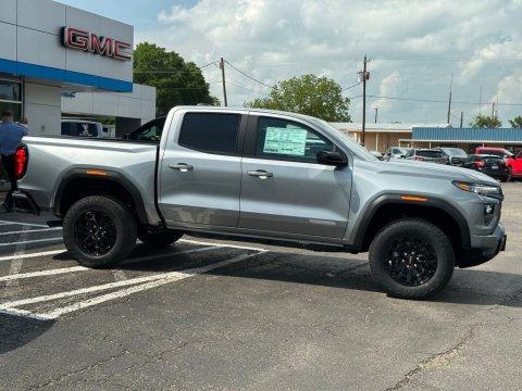 New Sterling Metallic 2026 GMC Canyon Elevation RWD - photo 4 - Stock #260848