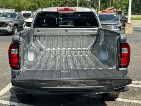 New Sterling Metallic 2026 GMC Canyon Elevation RWD - photo 6 - Stock #260848