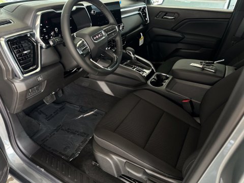 New Sterling Metallic 2026 GMC Canyon Elevation RWD - photo 10 - Stock #260848