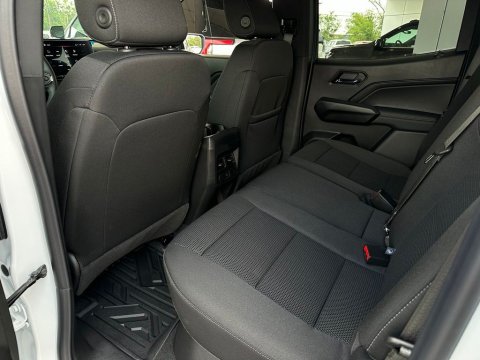 New Summit White 2026 GMC Canyon Elevation RWD - photo 14 - Stock #261022