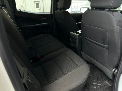 New Summit White 2026 GMC Canyon Elevation RWD - photo 17 - Stock #261022