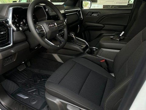 New Summit White 2026 GMC Canyon Elevation RWD - photo 9 - Stock #261022