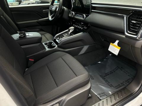 New Summit White 2026 GMC Canyon Elevation RWD - photo 15 - Stock #260856
