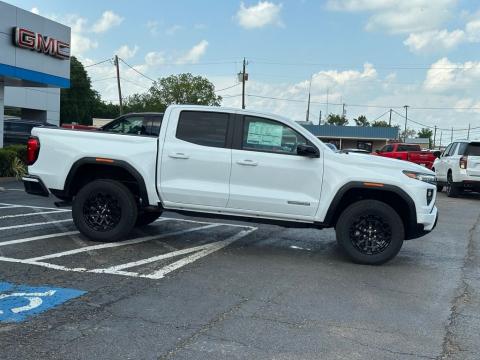 New Summit White 2026 GMC Canyon Elevation RWD - photo 4 - Stock #260856