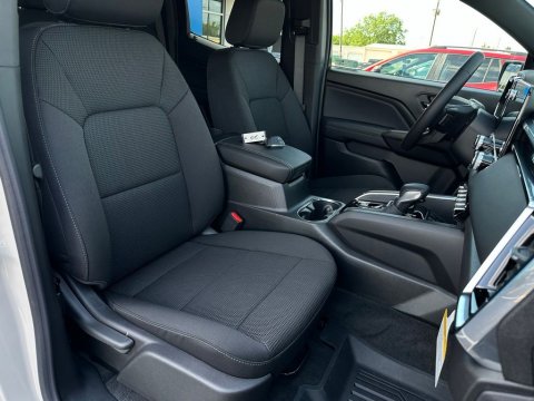New Coastal Dune 2026 GMC Canyon Elevation RWD - photo 16 - Stock #261020