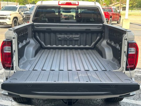 New Coastal Dune 2026 GMC Canyon Elevation RWD - photo 6 - Stock #261020