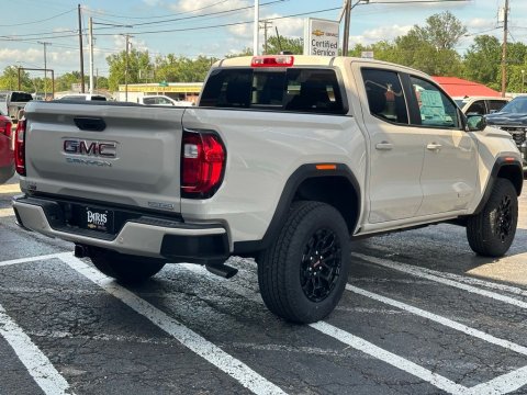 New Coastal Dune 2026 GMC Canyon Elevation RWD - photo 7 - Stock #261020