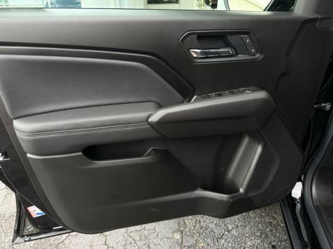 New Onyx Black 2026 GMC Canyon Elevation 4WD - photo 10 - Stock #260948