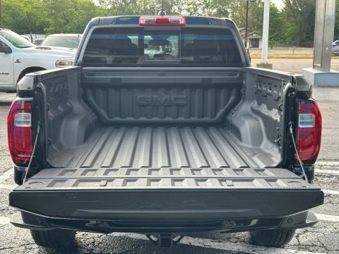 New Onyx Black 2026 GMC Canyon Elevation 4WD - photo 6 - Stock #260948