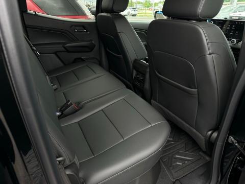 New Onyx Black 2026 GMC Canyon Elevation 4WD - photo 17 - Stock #260950