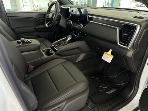 New Summit White 2026 GMC Canyon Elevation 4WD - photo 16 - Stock #260742