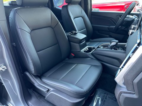 New Sterling Metallic 2026 GMC Canyon Elevation 4WD - photo 16 - Stock #261038