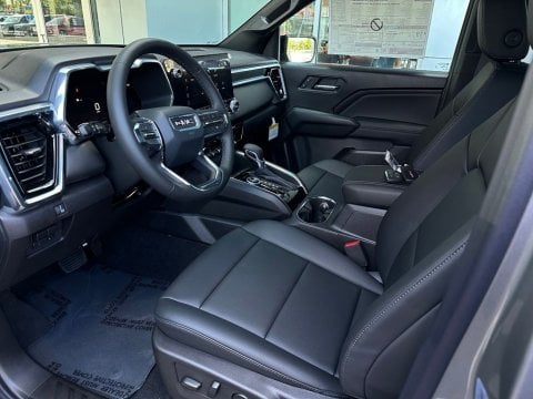 New Sterling Metallic 2026 GMC Canyon Elevation 4WD - photo 9 - Stock #261038