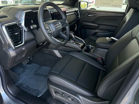 New Sterling Metallic 2026 GMC Canyon Elevation 4WD - photo 10 - Stock #261152