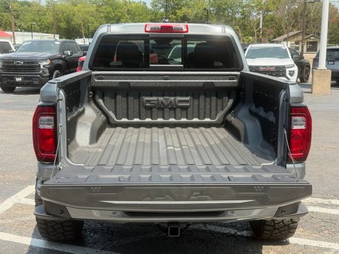 New Sterling Metallic 2026 GMC Canyon Elevation 4WD - photo 6 - Stock #261152