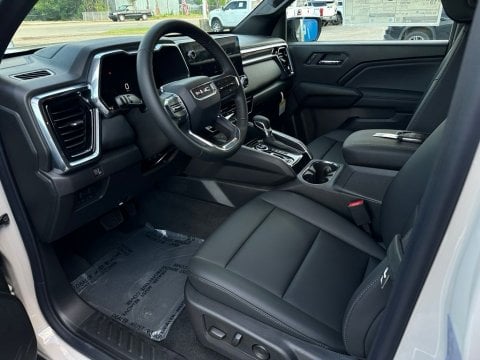 New Coastal Dune 2026 GMC Canyon Elevation 4WD - photo 9 - Stock #261164