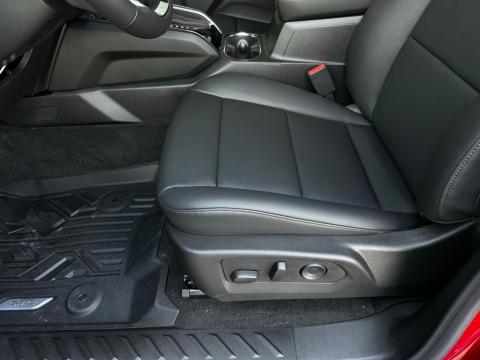 New Volcanic Red Tintcoat 2026 GMC Canyon Elevation 4WD - photo 11 - Stock #260925