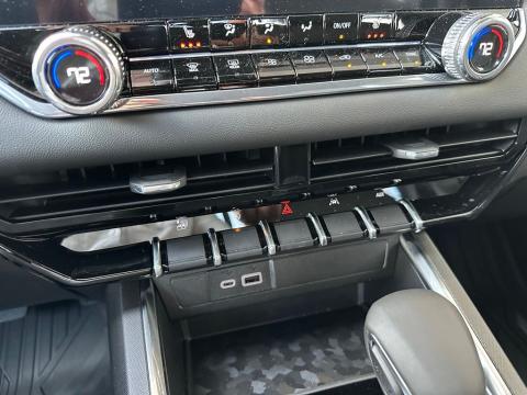 New Volcanic Red Tintcoat 2026 GMC Canyon Elevation 4WD - photo 24 - Stock #260925