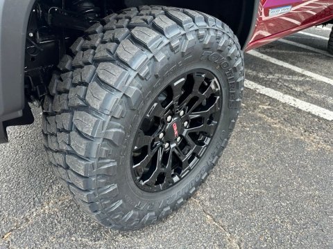 New Volcanic Red Tintcoat 2026 GMC Canyon Elevation 4WD - photo 9 - Stock #260925