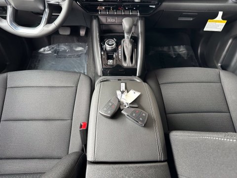 New Volcanic Red Tintcoat 2026 GMC Canyon Elevation 4WD - photo 21 - Stock #261043