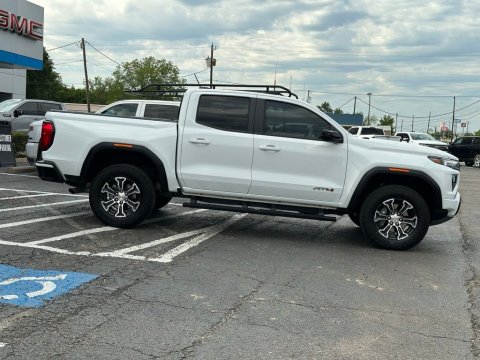 Pre-Owned Summit White 2025 GMC Canyon AT4 4WD - photo 4 - Stock #260373A