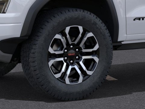 New Summit White 2026 GMC Canyon AT4 4WD - photo 9 - Stock #261334