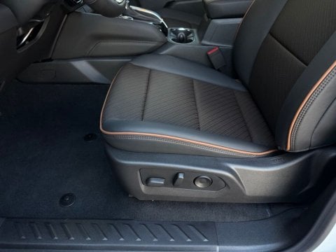 2026 GMC Canyon AT4 - Photo 10