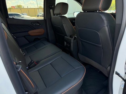2026 GMC Canyon AT4 - Photo 16