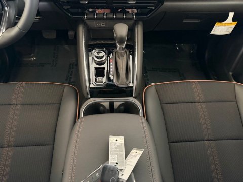 New Volcanic Red Tintcoat 2026 GMC Canyon AT4 4WD - photo 20 - Stock #261288