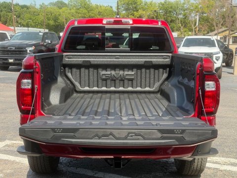 New Volcanic Red Tintcoat 2026 GMC Canyon AT4 4WD - photo 6 - Stock #261288