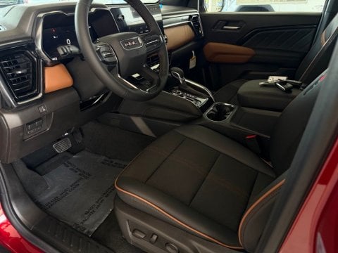 New Volcanic Red Tintcoat 2026 GMC Canyon AT4 4WD - photo 9 - Stock #261288