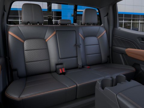 New Sterling Metallic 2026 GMC Canyon AT4 4WD - photo 17 - Stock #261311