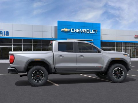 New Sterling Metallic 2026 GMC Canyon AT4 4WD - photo 5 - Stock #261311