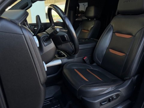 Pre-Owned Onyx Black 2020 GMC Sierra 1500 AT4 4WD - photo 13 - Stock #261073A