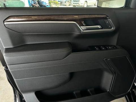New Onyx Black 2026 GMC Sierra 1500 SLE RWD - photo 10 - Stock #260656