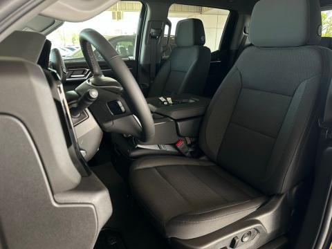 New Onyx Black 2026 GMC Sierra 1500 SLE RWD - photo 12 - Stock #260656