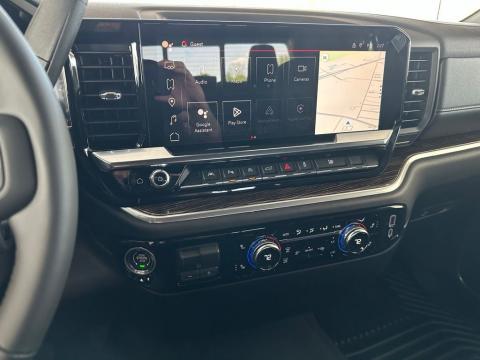 New Onyx Black 2026 GMC Sierra 1500 SLE RWD - photo 22 - Stock #260656